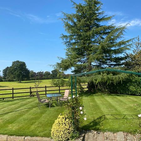 Bank Farm Cottages Нантуич Екстериор снимка