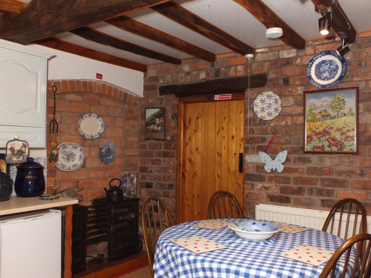 Bank Farm Cottages Нантуич Екстериор снимка